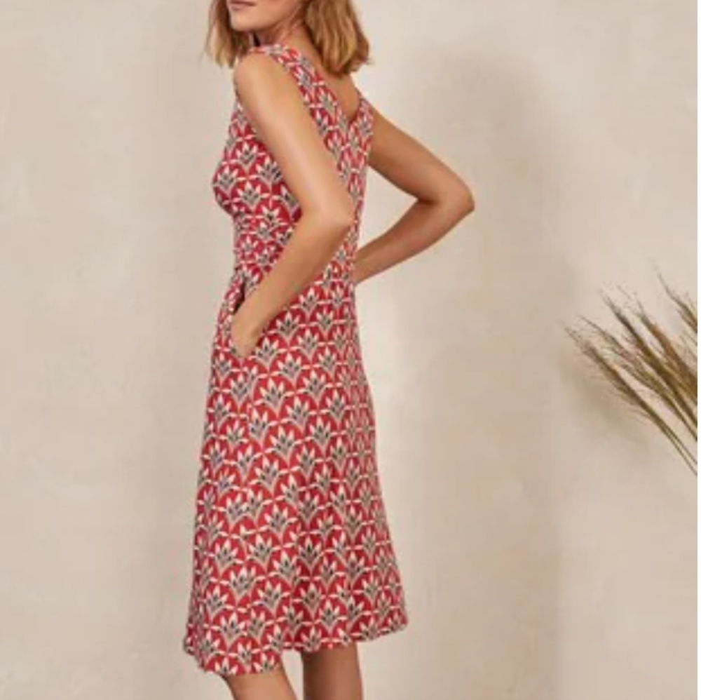 Boden Red and White Patterned Midi Dress - Picture 5 of 10